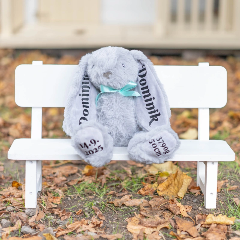 Plyšový zajíček se jménem a údaji o narození 3